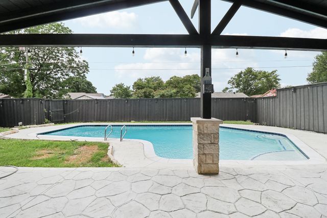 1512 E Park Boulevard, Plano, TX 75074