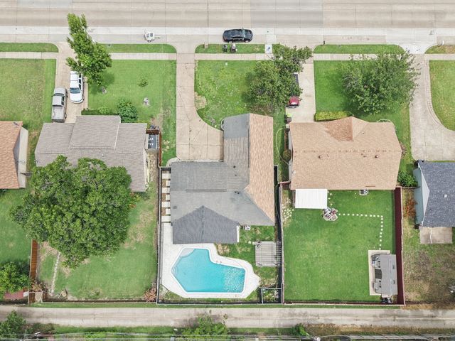1512 E Park Boulevard, Plano, TX 75074