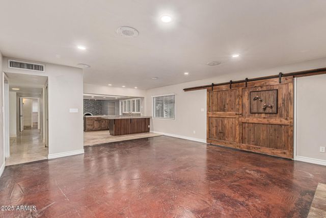 3527 S OAK Street, Tempe, AZ 85282