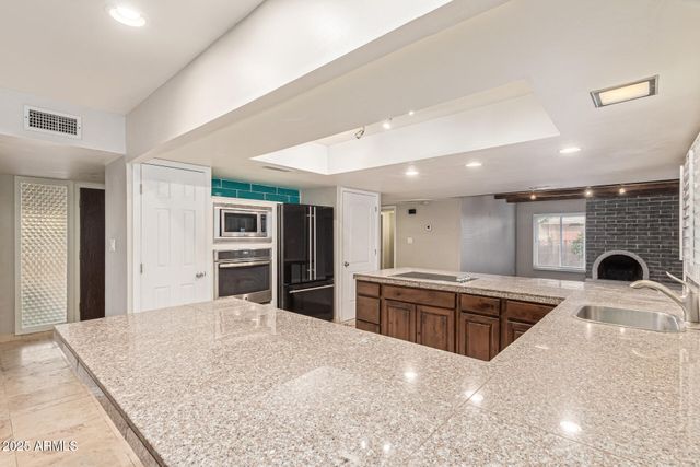 3527 S OAK Street, Tempe, AZ 85282