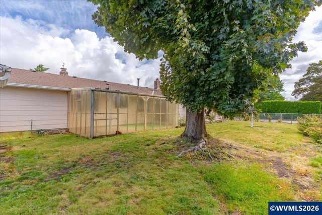 4528 Sesame St NE, Salem, OR 97305