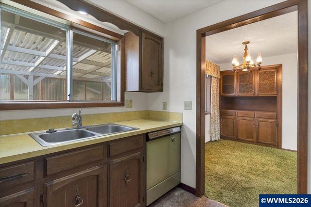 4528 Sesame St NE, Salem, OR 97305