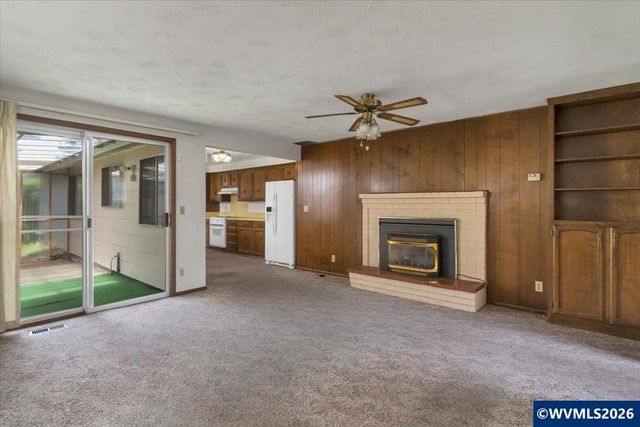4528 Sesame St NE, Salem, OR 97305