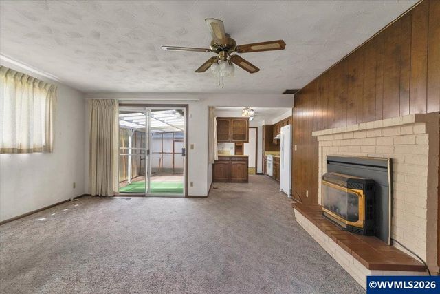 4528 Sesame St NE, Salem, OR 97305