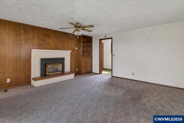 4528 Sesame St NE, Salem, OR 97305