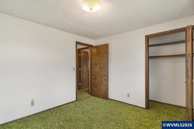 4528 Sesame St NE, Salem, OR 97305
