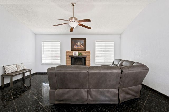 3100 Kounias Dr, Modesto, CA 95354