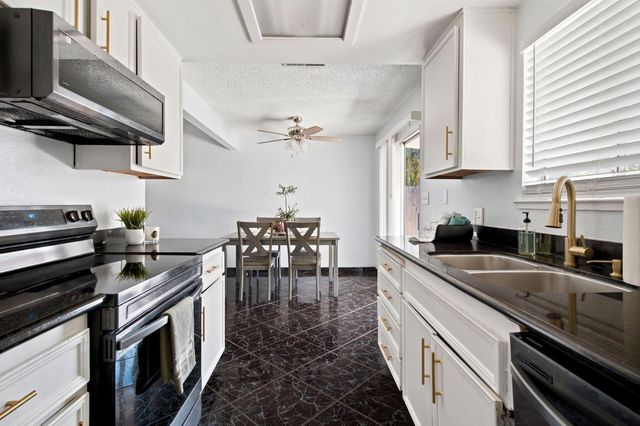 3100 Kounias Dr, Modesto, CA 95354