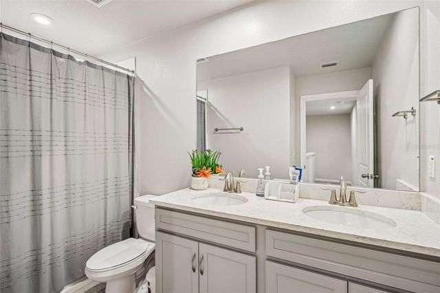 19405 MONARCH WIND WAY, Lutz, FL 33558