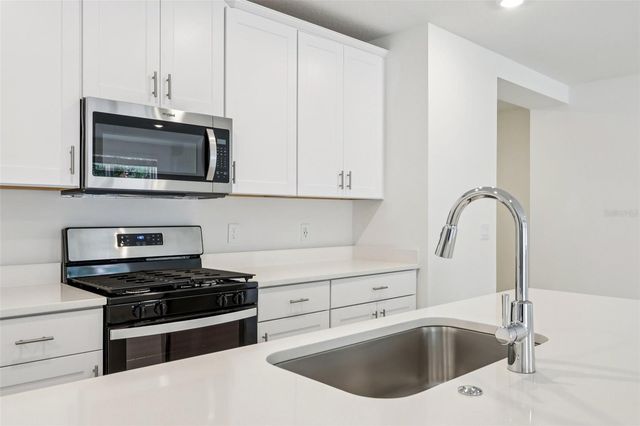 28009 POPPY COURT, Leesburg, FL 34748