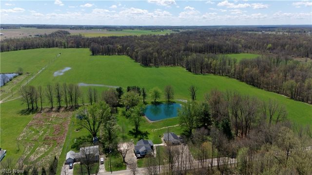 16715 W Western Reserve Road, Berlin Center, OH 44401