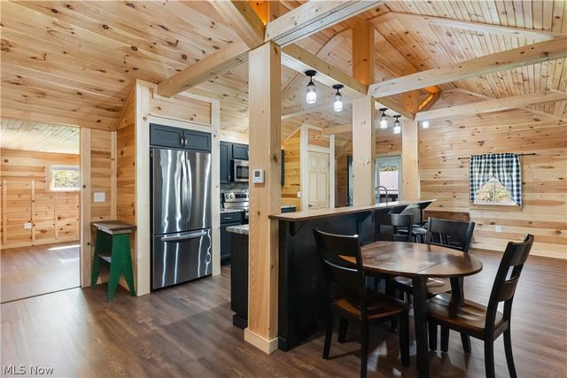 16715 W Western Reserve Road, Berlin Center, OH 44401