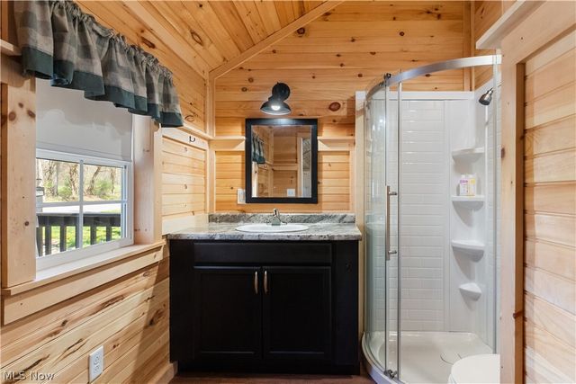 16715 W Western Reserve Road, Berlin Center, OH 44401