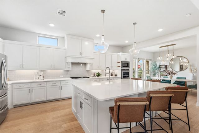 613 N Pecan Parkway, Northlake, TX 76247