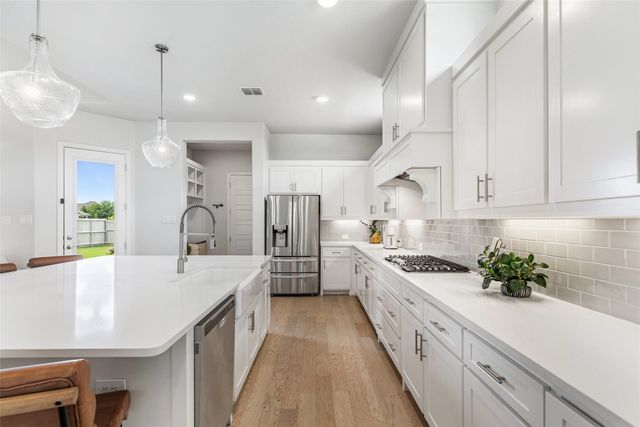 613 N Pecan Parkway, Northlake, TX 76247