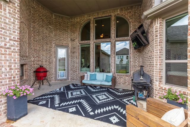 613 N Pecan Parkway, Northlake, TX 76247