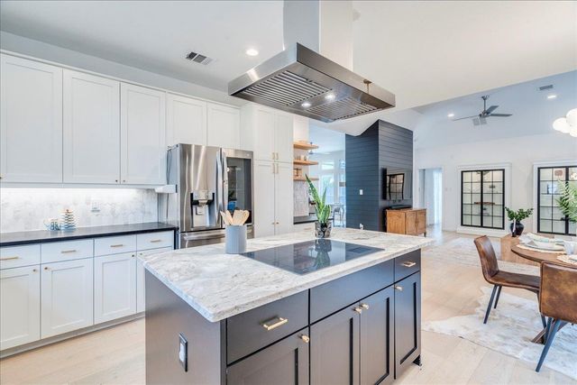 9110 Scotsman DR, Austin, TX 78750