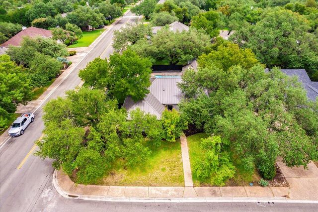 9110 Scotsman DR, Austin, TX 78750