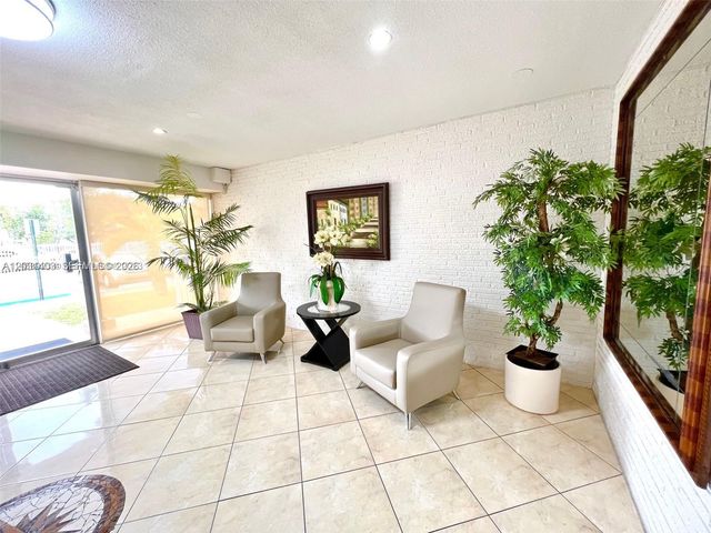 16801 NE 14th Ave 310, Miami, FL 33162