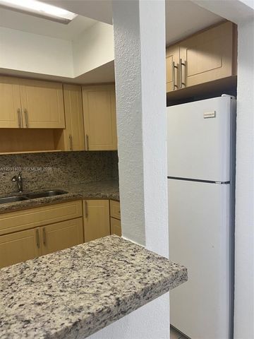 16801 NE 14th Ave 310, Miami, FL 33162