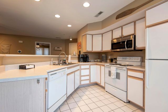 1302 Rocky Shore Terrace, Kimberling City, MO 65686