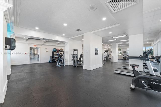 18061 Biscayne Blvd 1701, Aventura, FL 33160