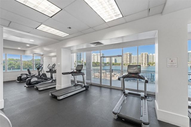 18061 Biscayne Blvd 1701, Aventura, FL 33160