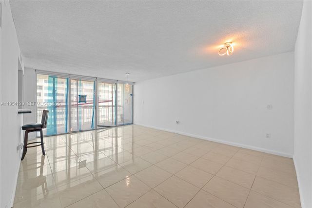 18061 Biscayne Blvd 1701, Aventura, FL 33160
