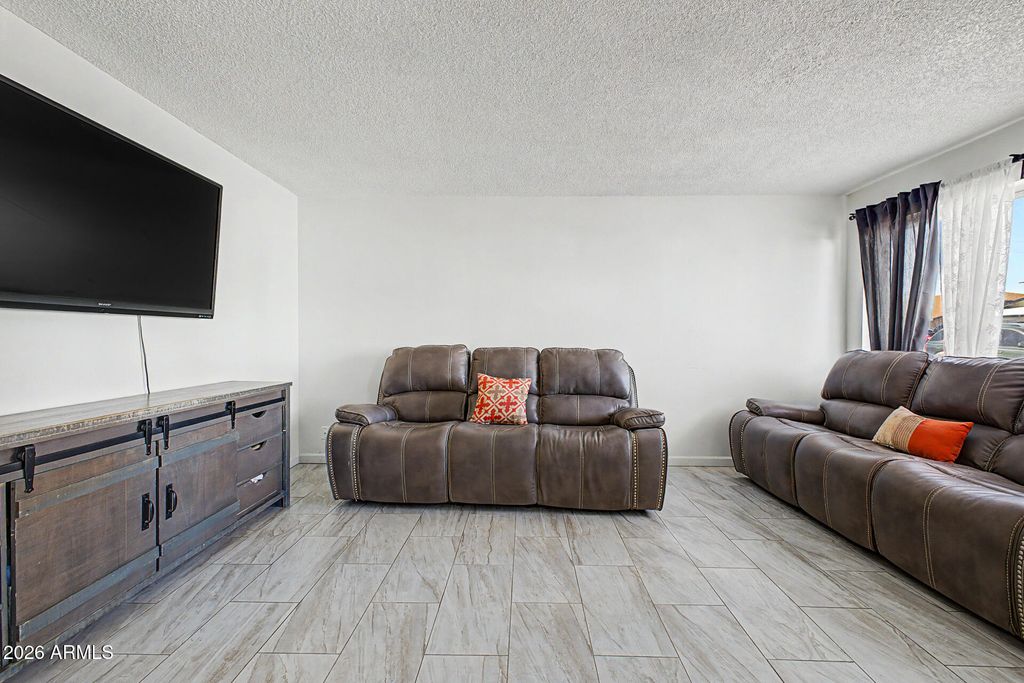6834 N 81ST Lane, Glendale, AZ 85303 — photo 5