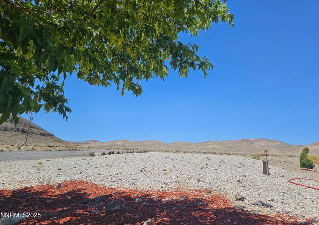 7900 Beech Street, Silver Springs, NV 89429