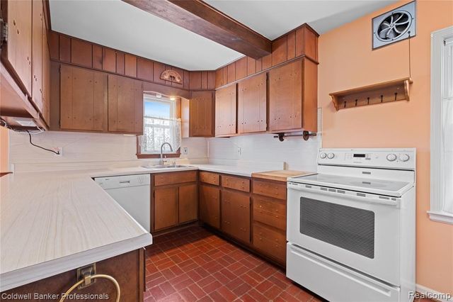 11422 Marion, Redford, MI 48239