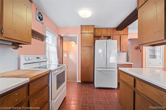 11422 Marion, Redford, MI 48239