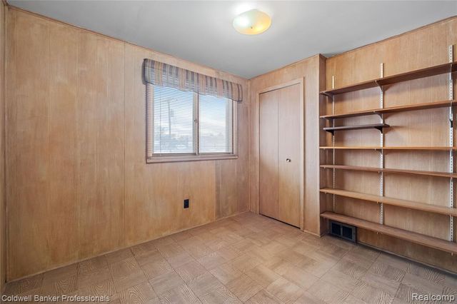 11422 Marion, Redford, MI 48239