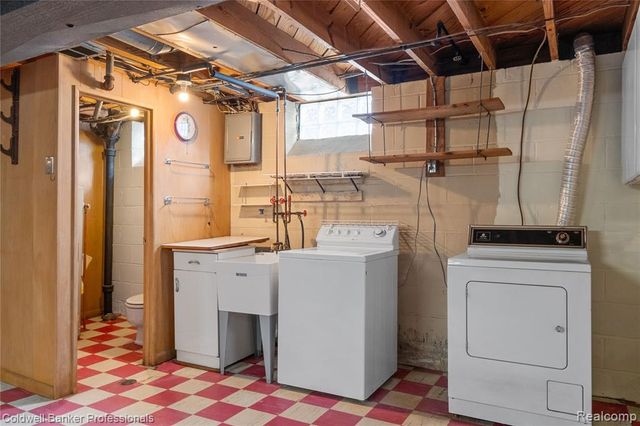 11422 Marion, Redford, MI 48239