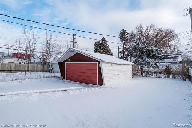 11422 Marion, Redford, MI 48239