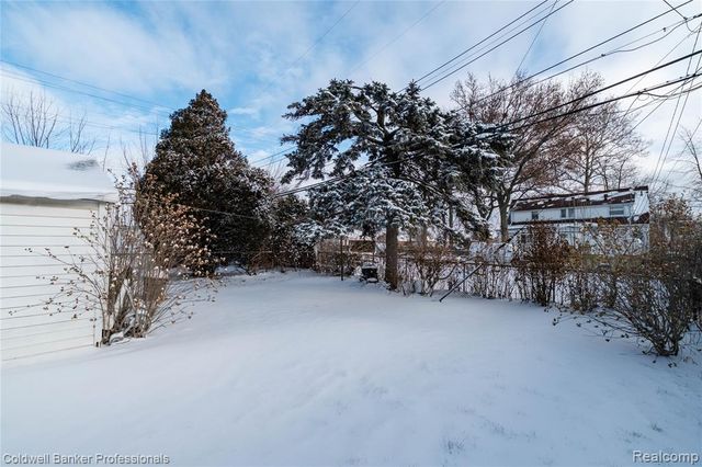 11422 Marion, Redford, MI 48239