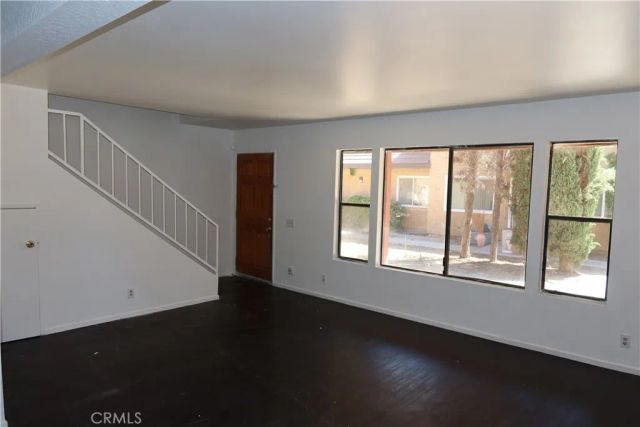 826 E Avenue J12 2, Lancaster, CA 93535