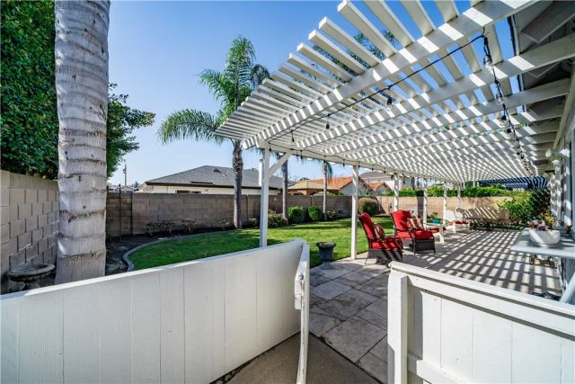 215 N Avenida Segovia, Anaheim Hills, CA 92808