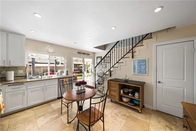 215 N Avenida Segovia, Anaheim Hills, CA 92808