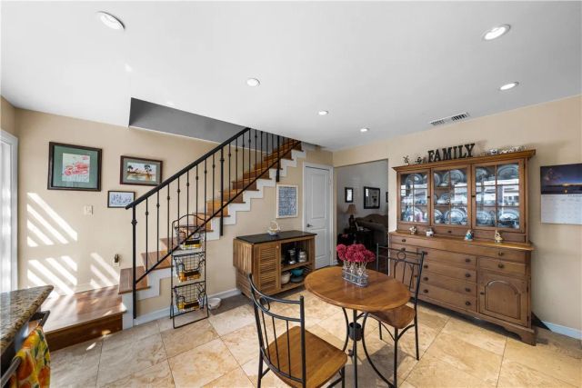 215 N Avenida Segovia, Anaheim Hills, CA 92808