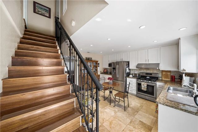 215 N Avenida Segovia, Anaheim Hills, CA 92808