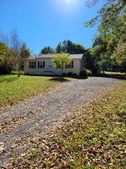 633 Main St, Greenbrier, TN 37073