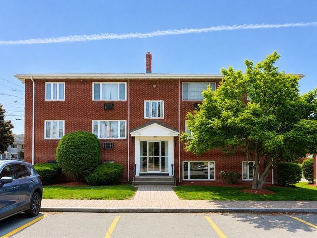 194 Lexignton St U1, Watertown, MA 02472
