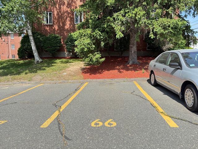 194 Lexignton St U1, Watertown, MA 02472
