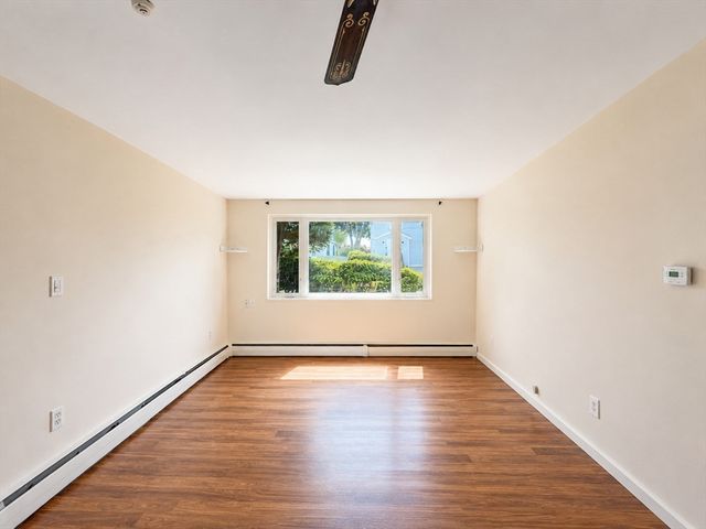 194 Lexignton St U1, Watertown, MA 02472