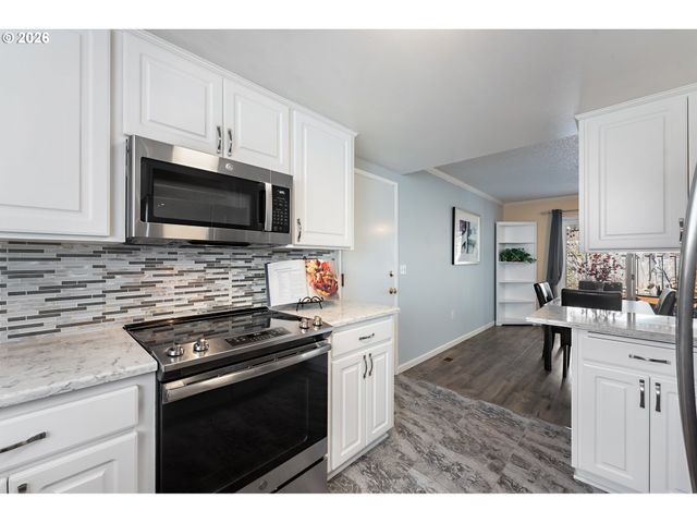 12430 Sw KING GEORGE Dr, King City, OR 97224