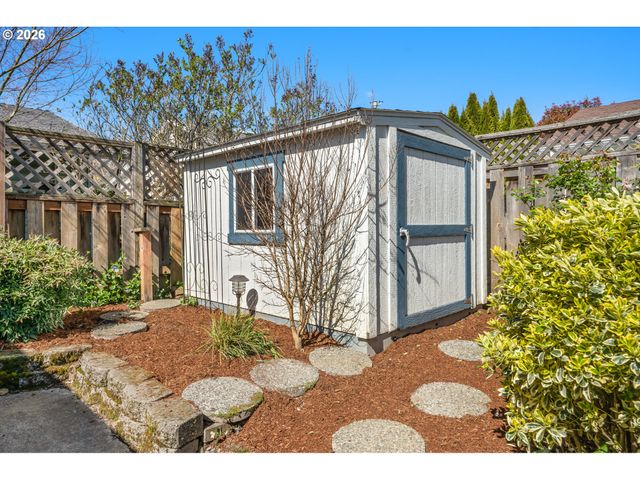 12430 Sw KING GEORGE Dr, King City, OR 97224