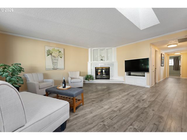 12430 Sw KING GEORGE Dr, King City, OR 97224