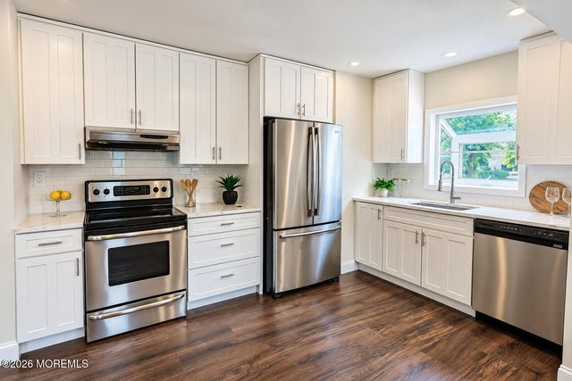 856 E Concourse, Aberdeen, NJ 07735