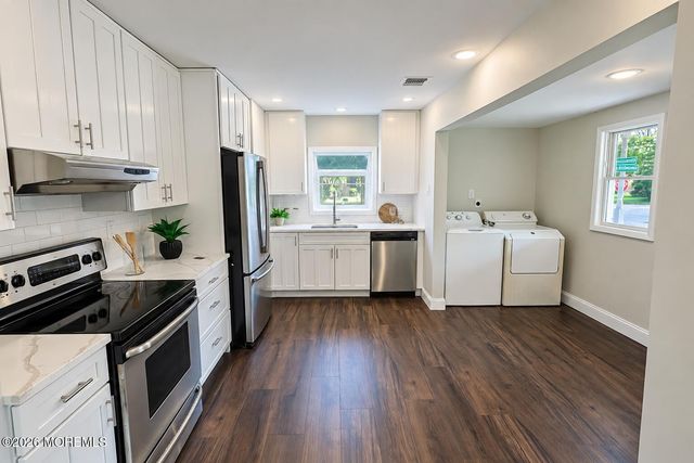 856 E Concourse, Aberdeen, NJ 07735